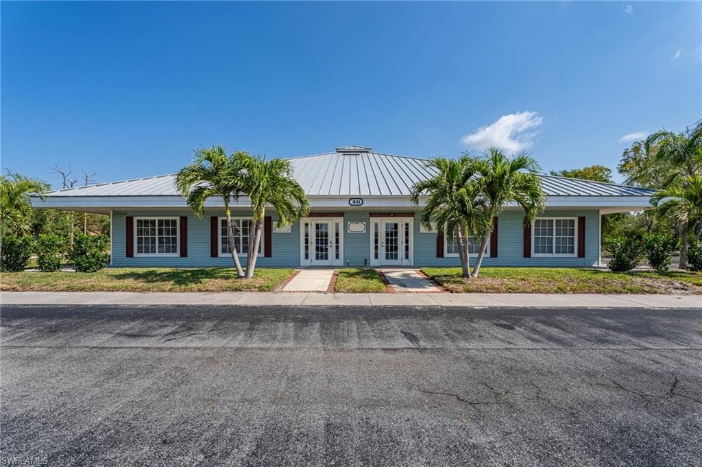 40 Barkley CIR 40-2 & 42-1 FORT MYERS, FL 33919