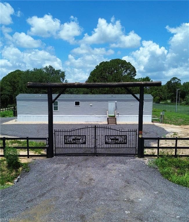 170 S Jinete ST CLEWISTON, FL 33440