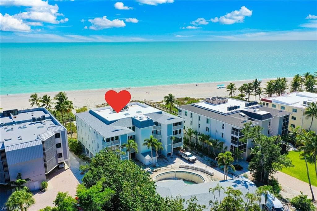 3013 W Gulf DR 202 SANIBEL, FL 33957