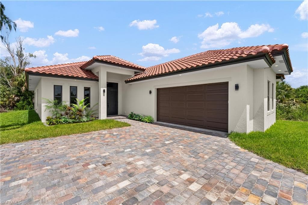 4335 Wilson BLVD N NAPLES, FL 34120