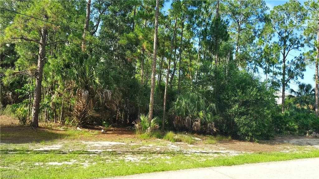 3281 15th AVE SW NAPLES, FL 34117