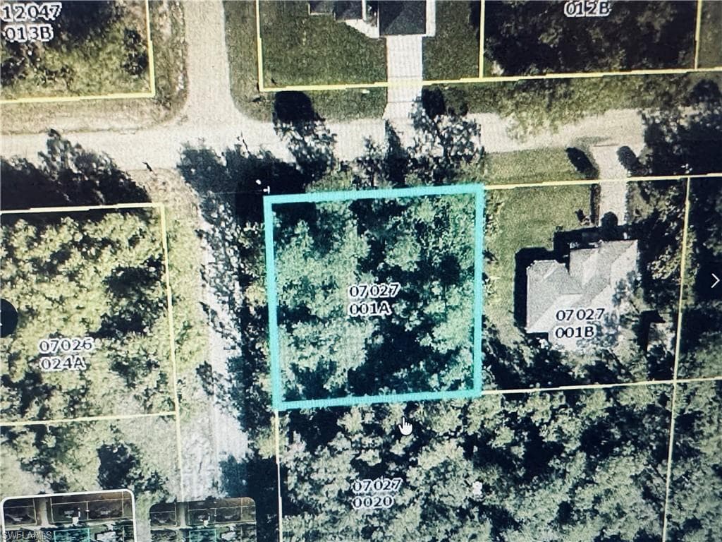 3700 E 3rd ST LEHIGH ACRES, FL 33936