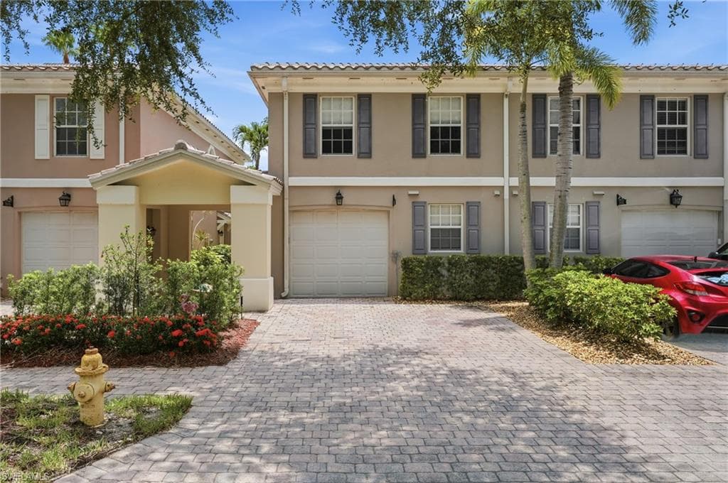 5661 Cove CIR 51 NAPLES, FL 34119