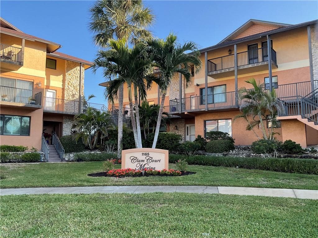 1165 Clam CT 7 NAPLES, FL 34102