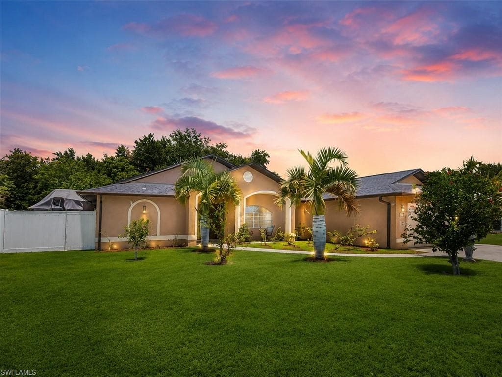 622 SE 10th AVE CAPE CORAL, FL 33990