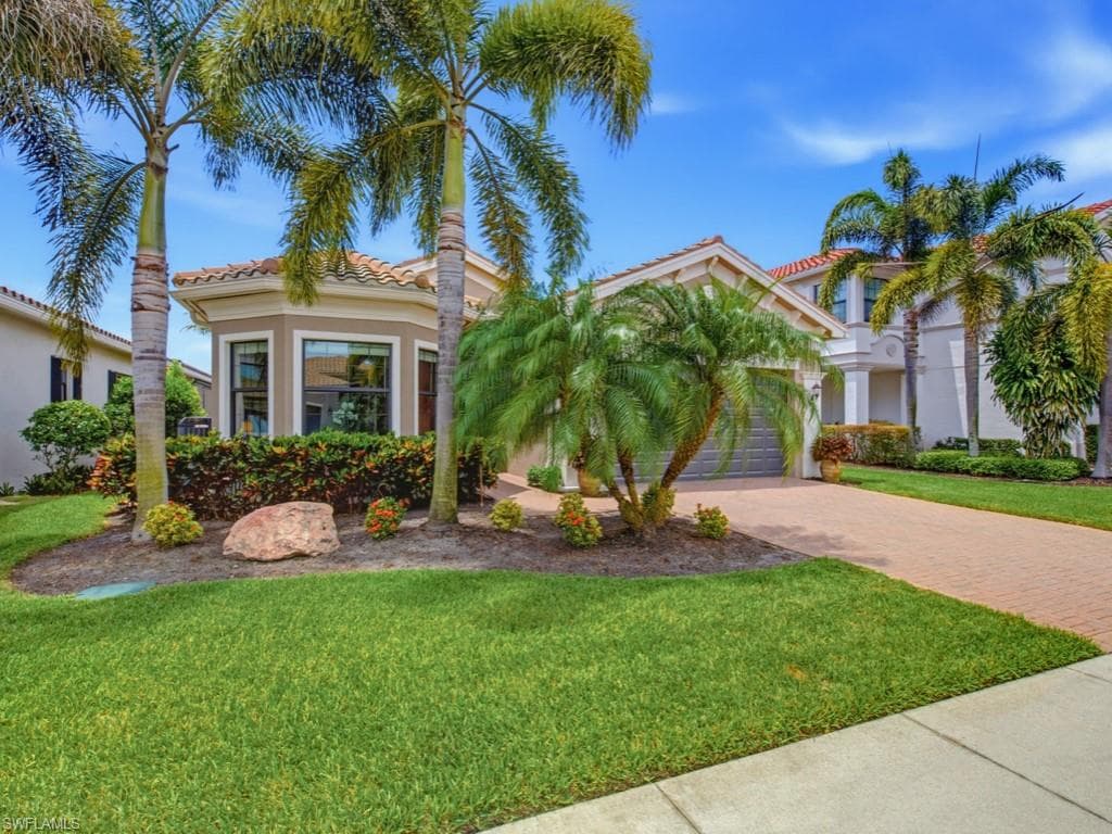 2871 Cinnamon Bay CIR NAPLES, FL 34119