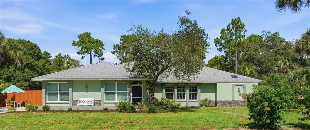 505 Thompson AVE LEHIGH ACRES, FL 33972