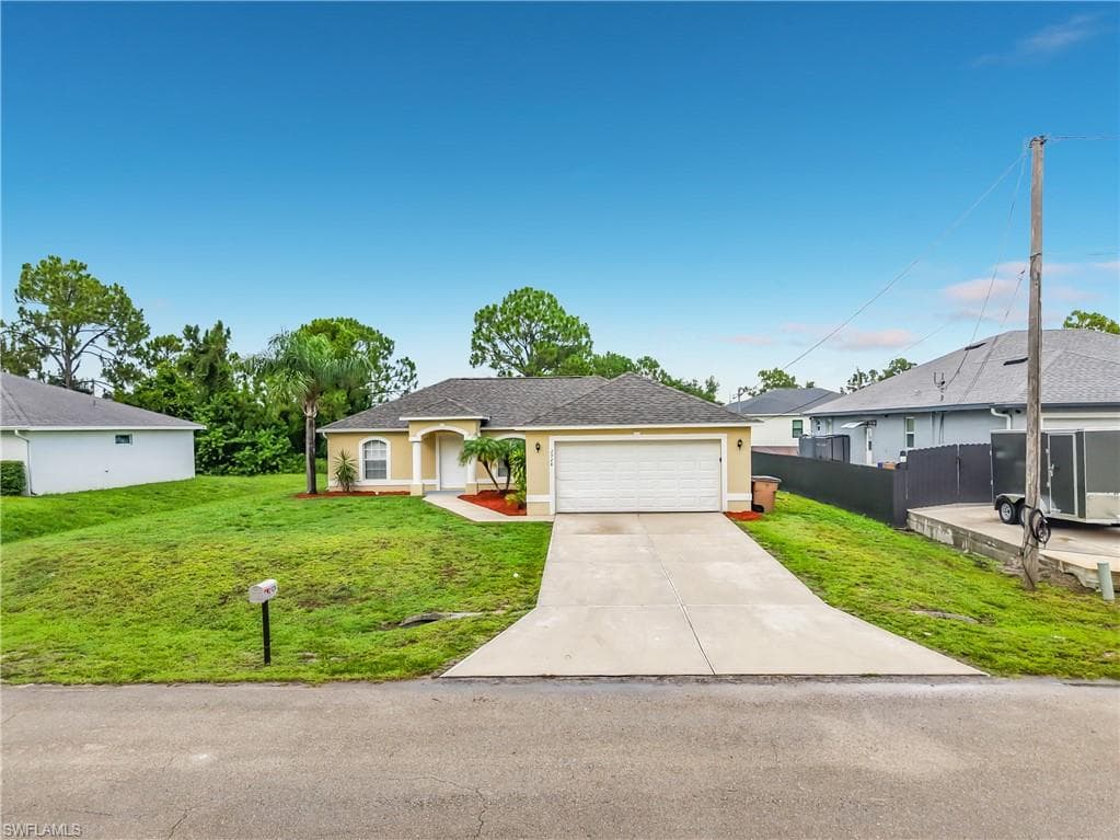 2928 18th ST SW LEHIGH ACRES, FL 33976