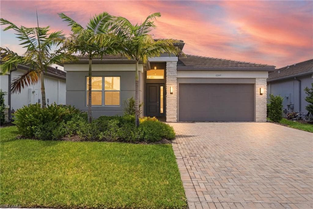 12349 Dahlia CT NAPLES, FL 34120