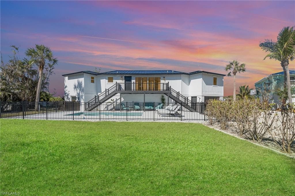 1720 Middle Gulf DR SANIBEL, FL 33957