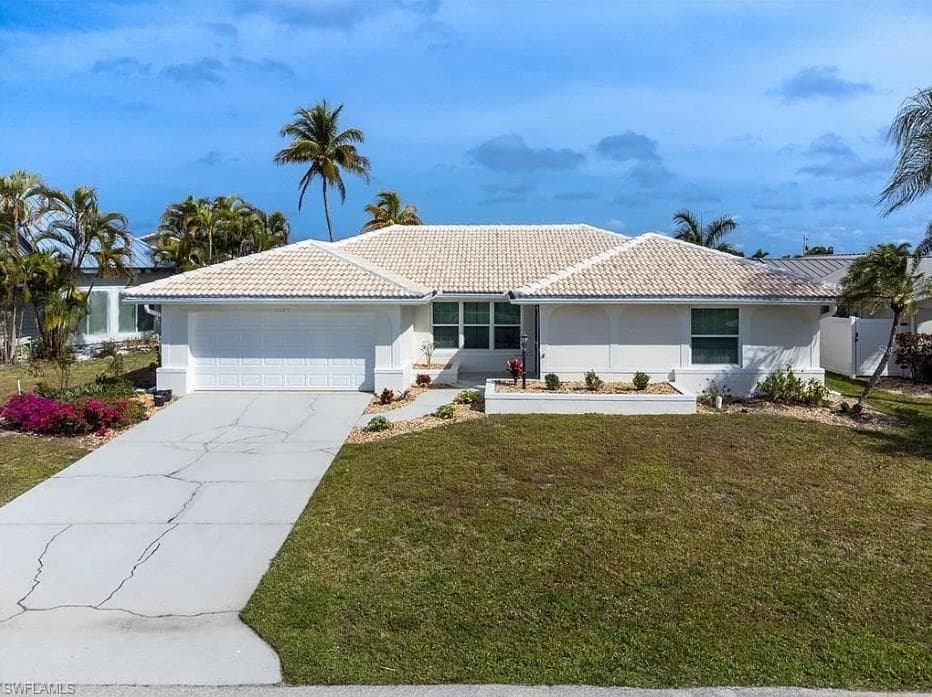 2090 Via Venice PUNTA GORDA, FL 33950