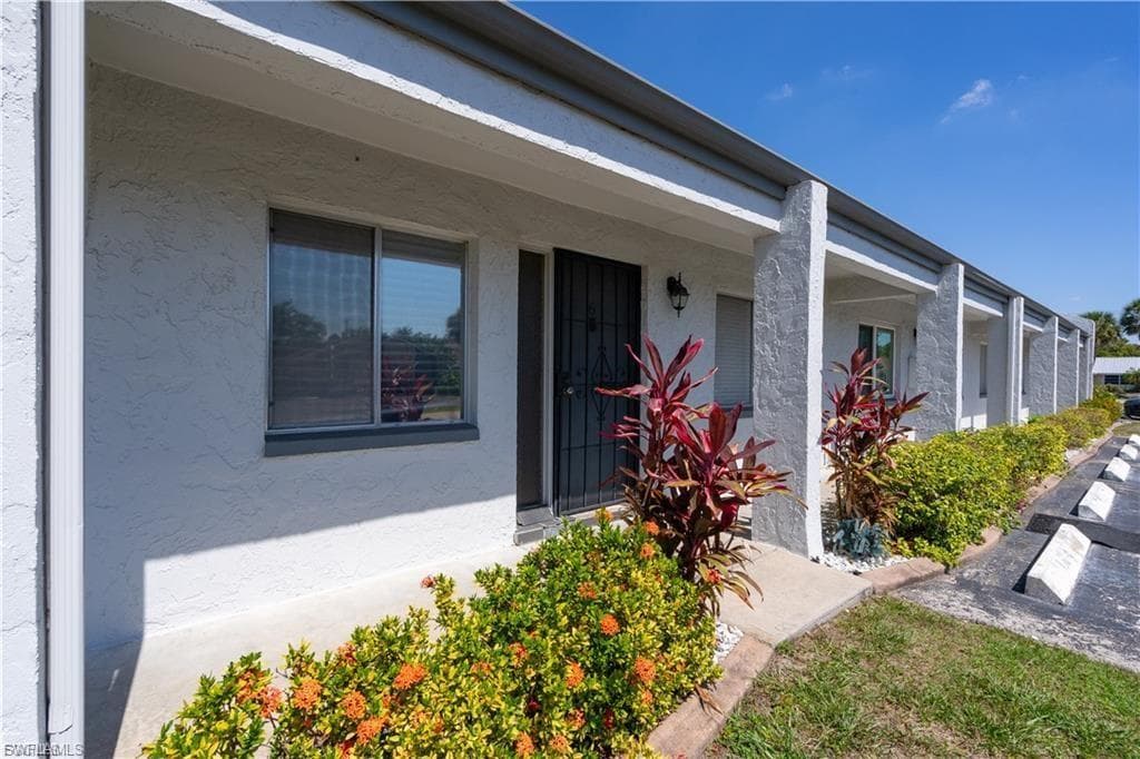 4608 SE 4th PL 6 CAPE CORAL, FL 33904