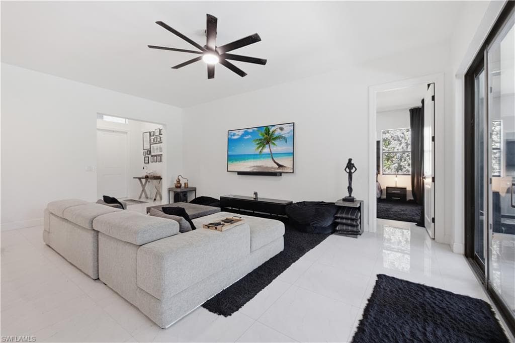 829 16th AVE SW NAPLES, FL 34117