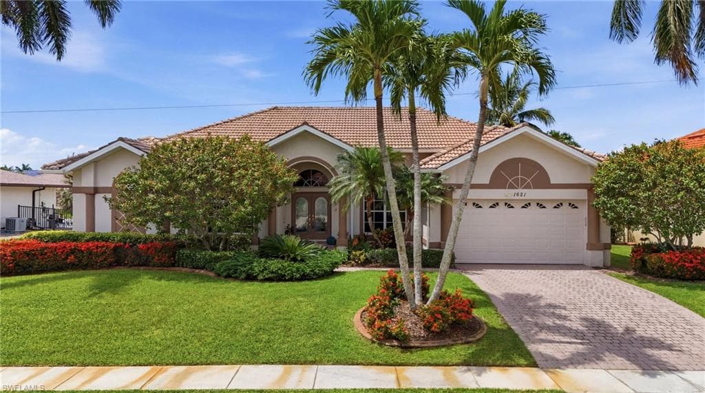 1621 Almeria CT MARCO ISLAND, FL 34145