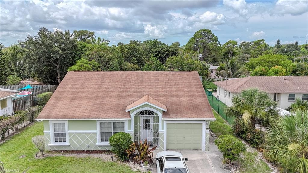 4000 Outer DR NAPLES, FL 34112