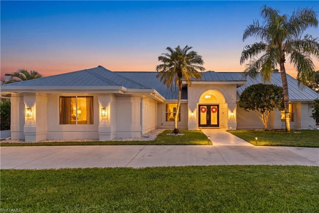 245 Monterey DR NAPLES, FL 34119