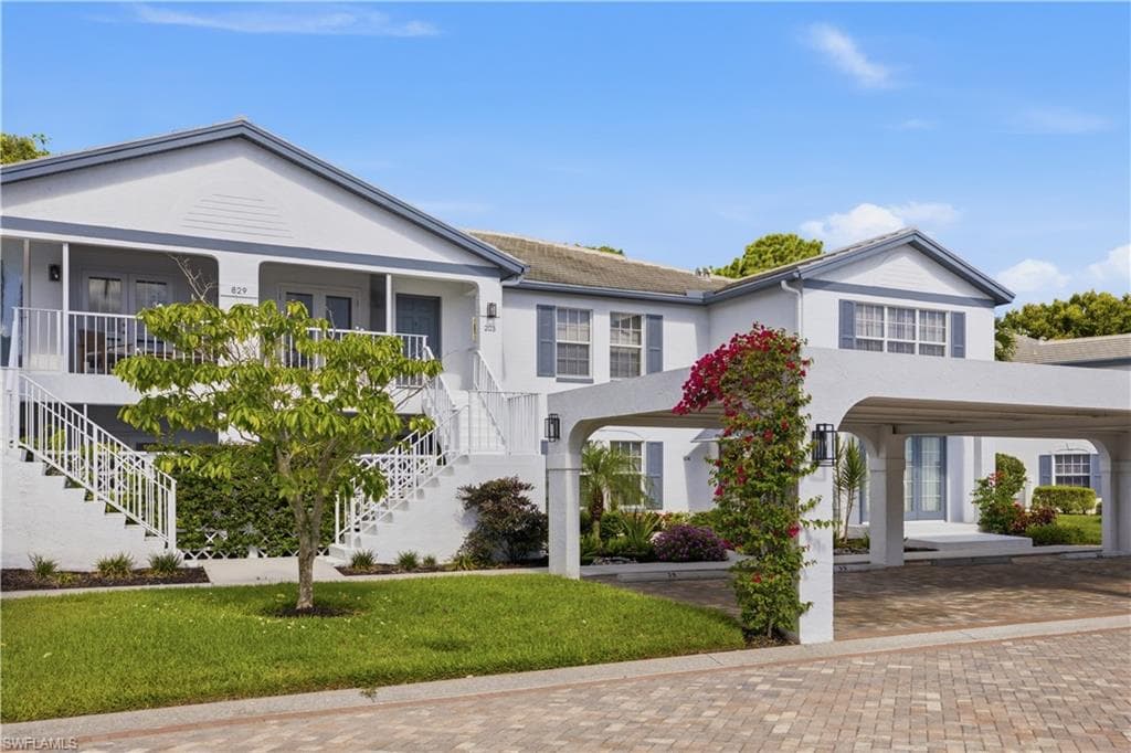 829 Tanbark DR 104 NAPLES, FL 34108