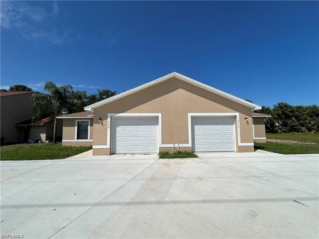 1211 SE 8th TER CAPE CORAL, FL 33990