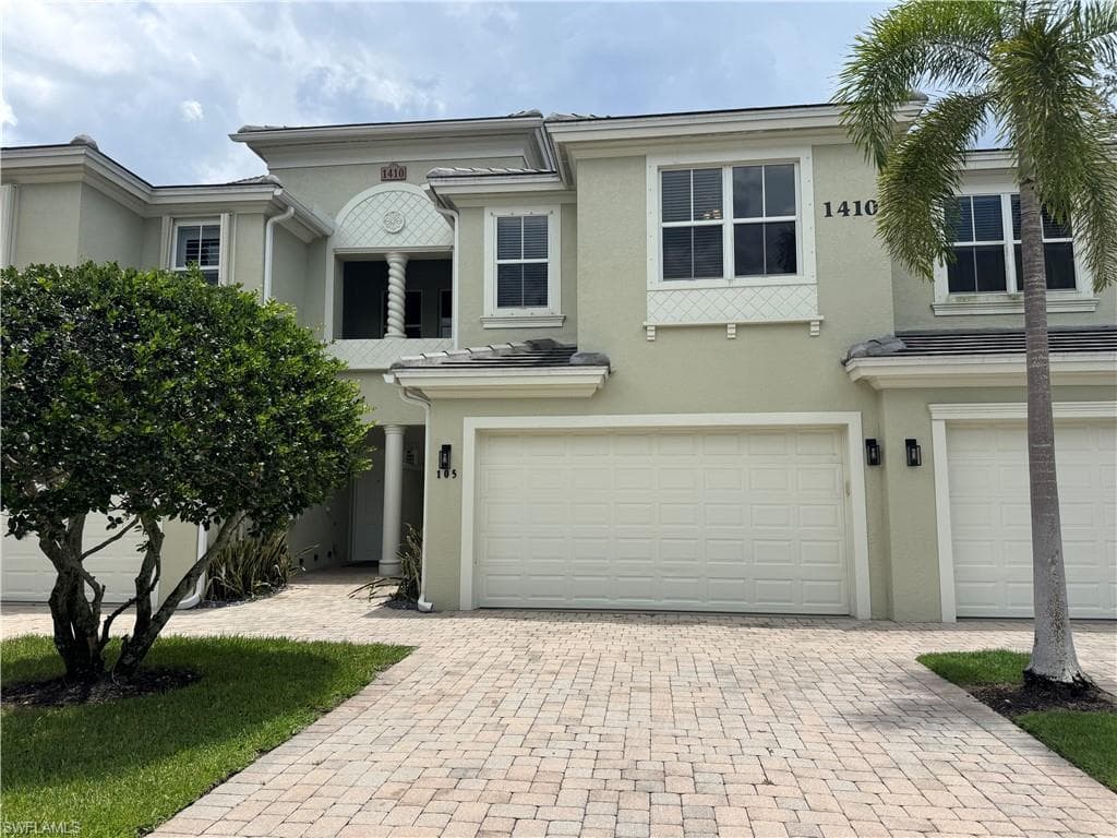 1410 Mariposa CIR 105 NAPLES, FL 34105