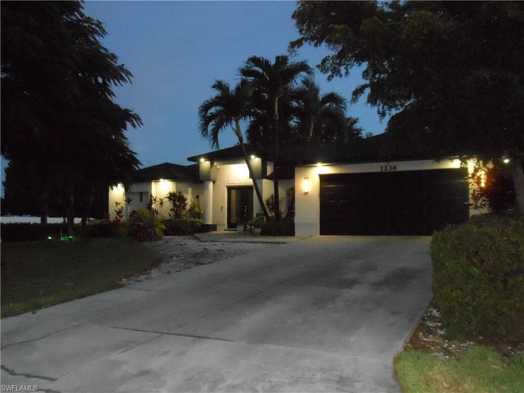 1236 Everest PKWY CAPE CORAL, FL 33904