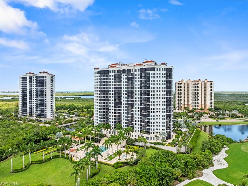 1060 Borghese LN 403 NAPLES, FL 34114