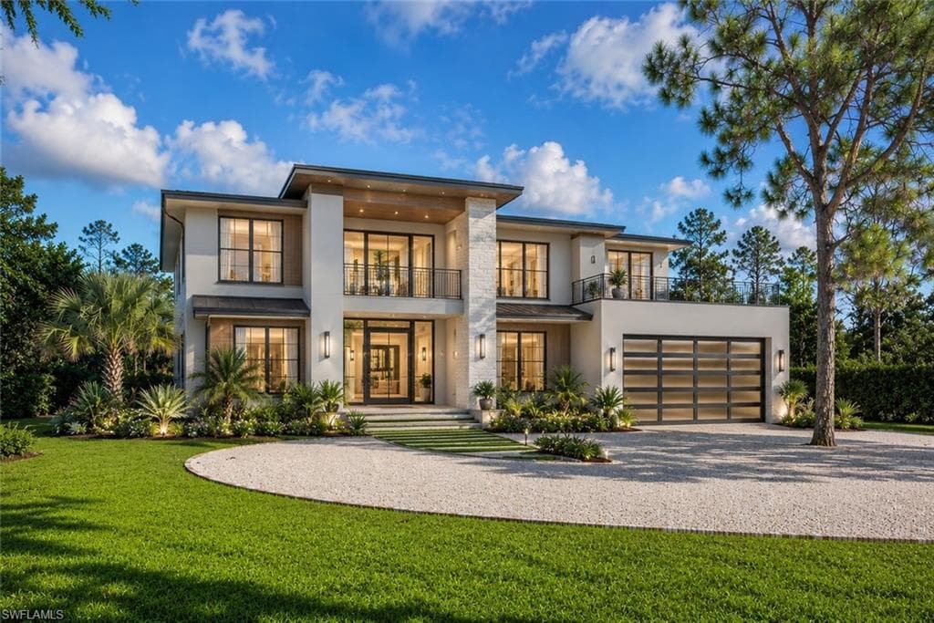 29 Caribbean RD NAPLES, FL 34108