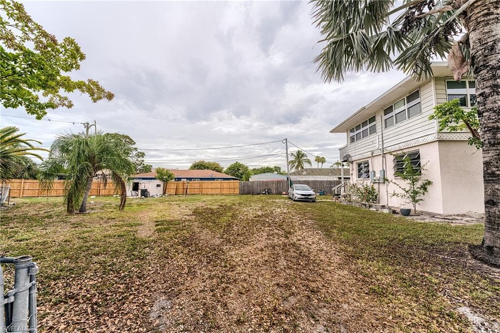 16910 -16912 Juanita AVE FORT MYERS, FL 33908