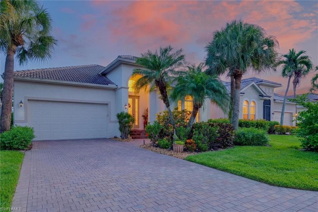 8960 Crown Bridge WAY FORT MYERS, FL 33908
