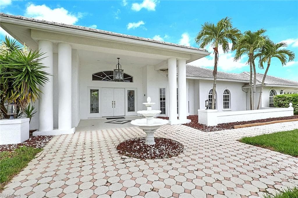 4403 SE 11th PL CAPE CORAL, FL 33904