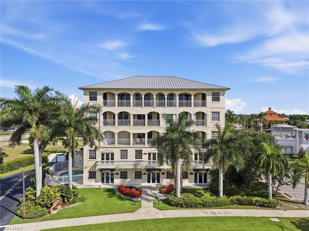 886 Park AVE 501 MARCO ISLAND, FL 34145