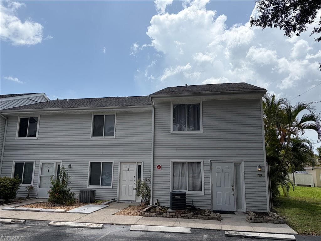 13160 Kings Point DR 2 FORT MYERS, FL 33919
