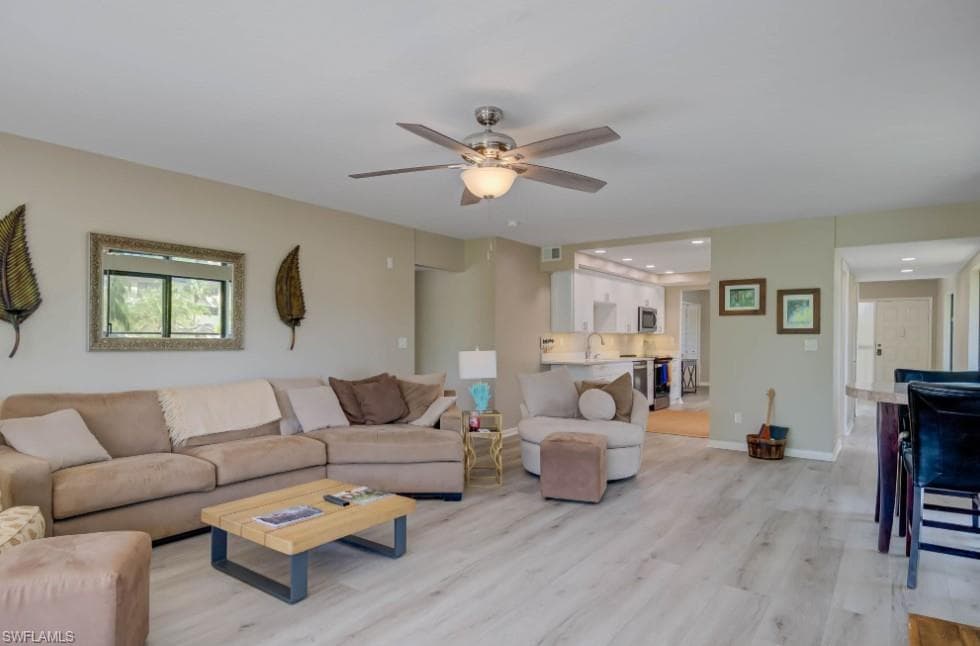 6979 Winkler RD 322 FORT MYERS, FL 33919
