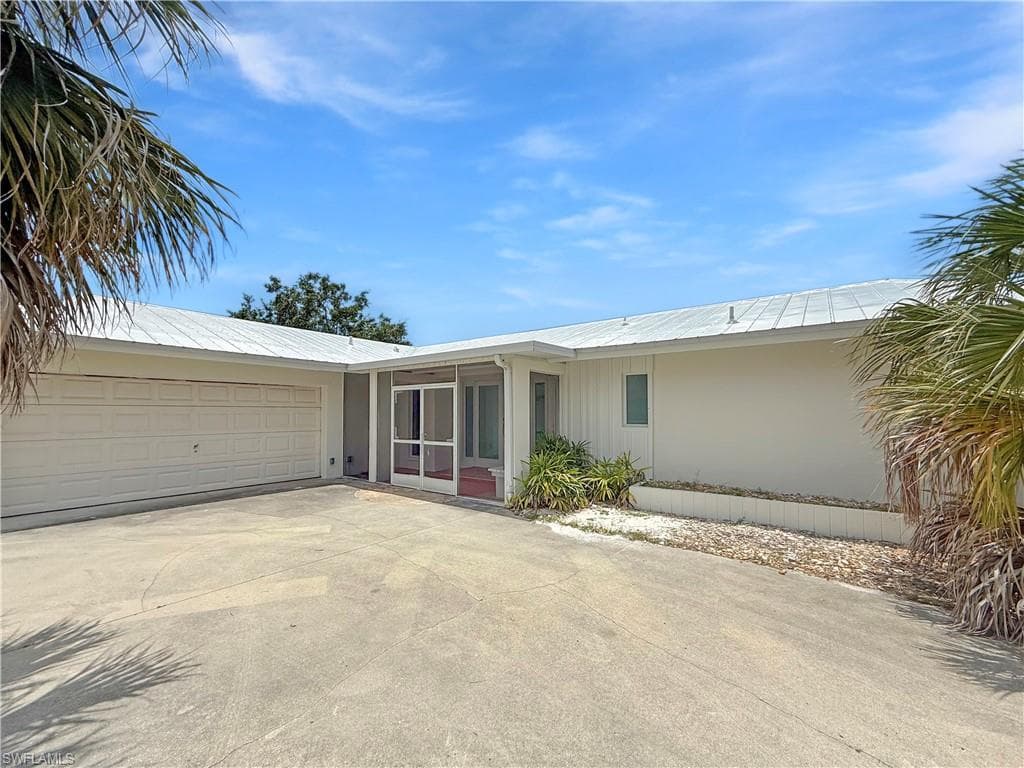6950 Overlook DR FORT MYERS, FL 33919