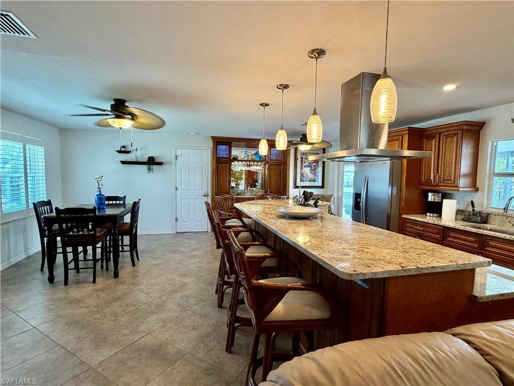 1122 El Dorado PKWY E CAPE CORAL, FL 33904