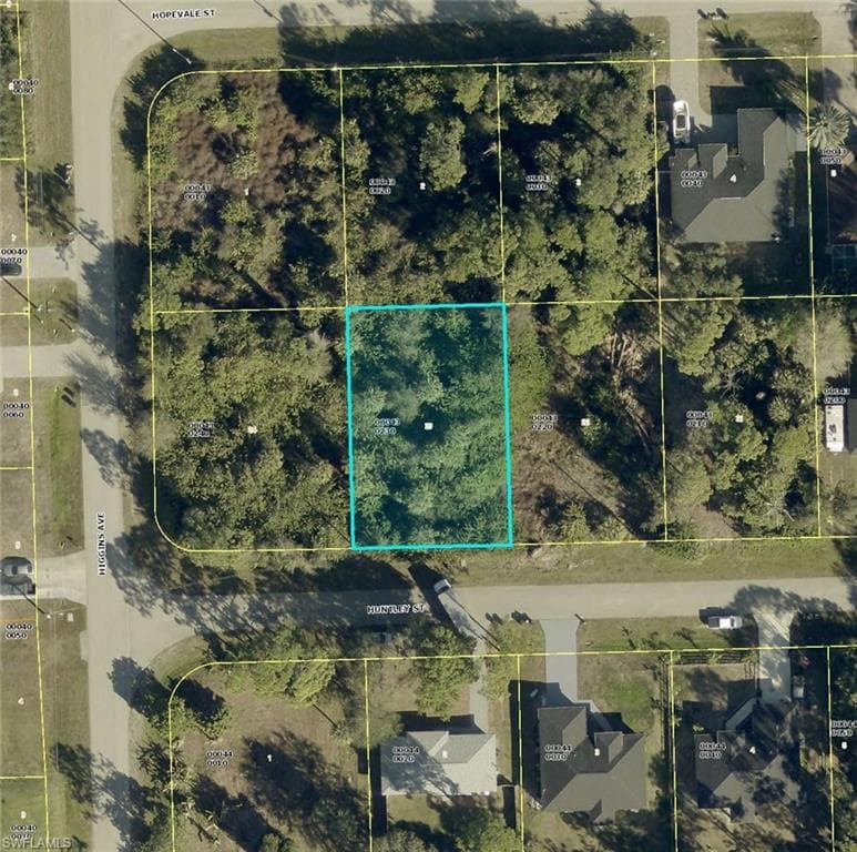 3852 Huntley ST FORT MYERS, FL 33905