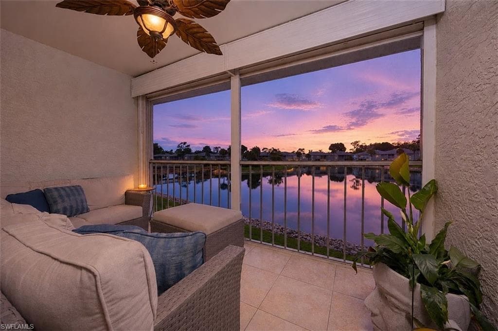 905 New Waterford DR 204 NAPLES, FL 34104