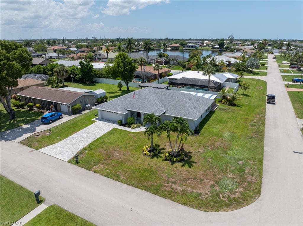 430 SW 44th TER CAPE CORAL, FL 33914