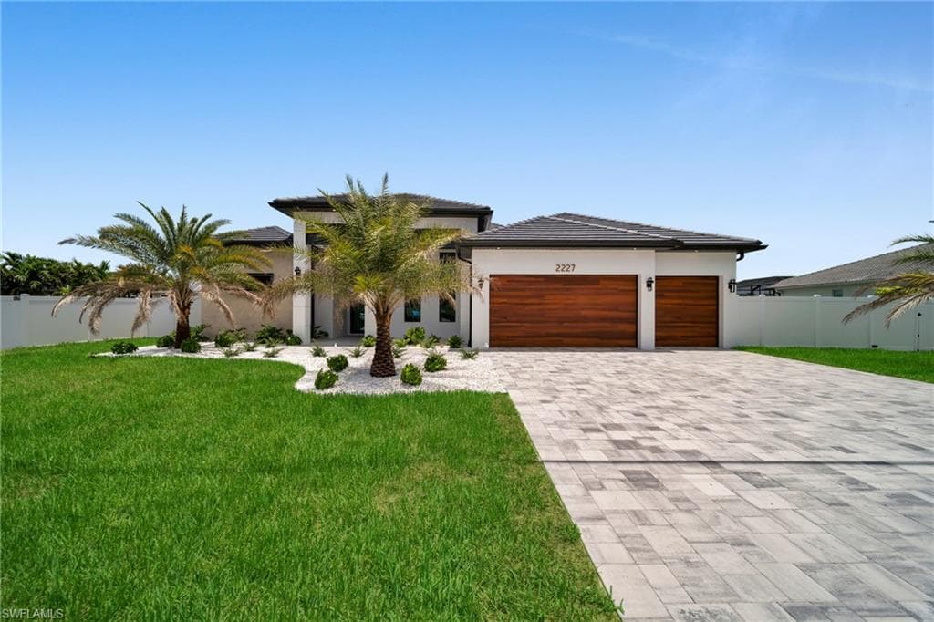 2227 SW 15th PL CAPE CORAL, FL 33991