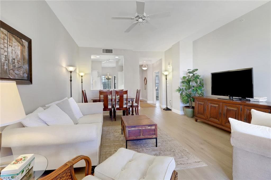 401 Bayfront PL 3502 NAPLES, FL 34102