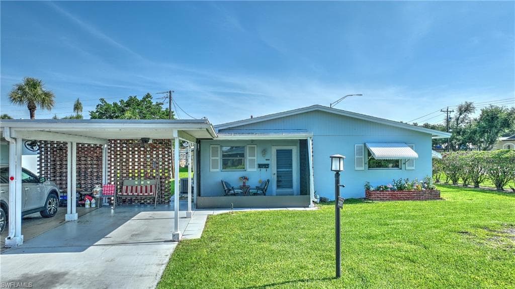 2201 Croton CT LEHIGH ACRES, FL 33936