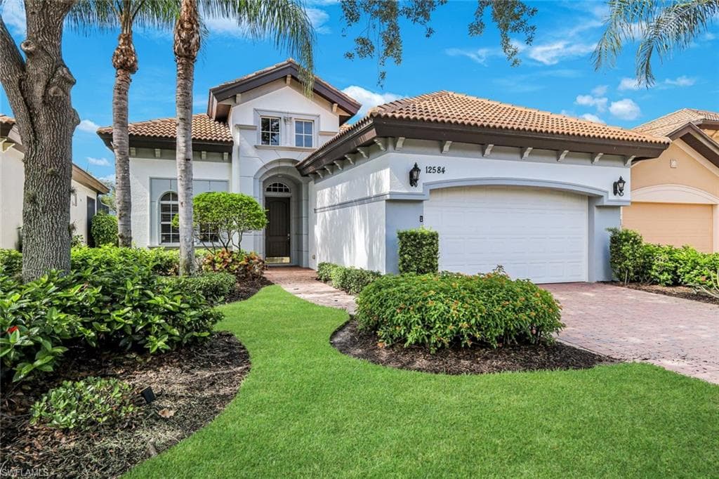 12584 Grandezza CIR ESTERO, FL 33928