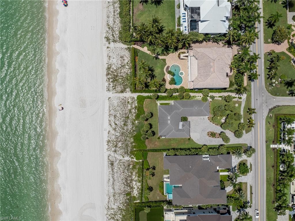 10173 Gulf Shore DR NAPLES, FL 34108