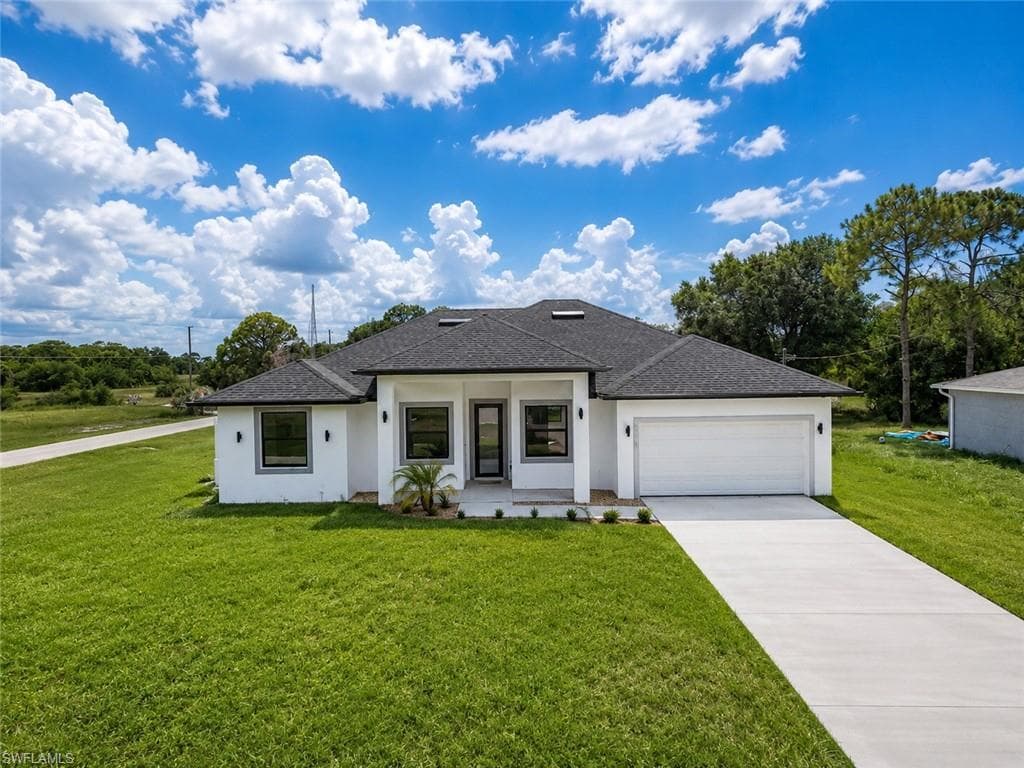 6038 KUMQUAT CIR LABELLE, FL 33935