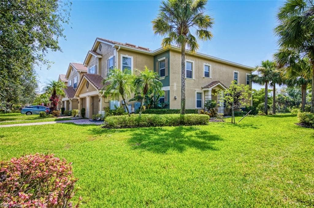 3230 Cottonwood BEND 406 FORT MYERS, FL 33905