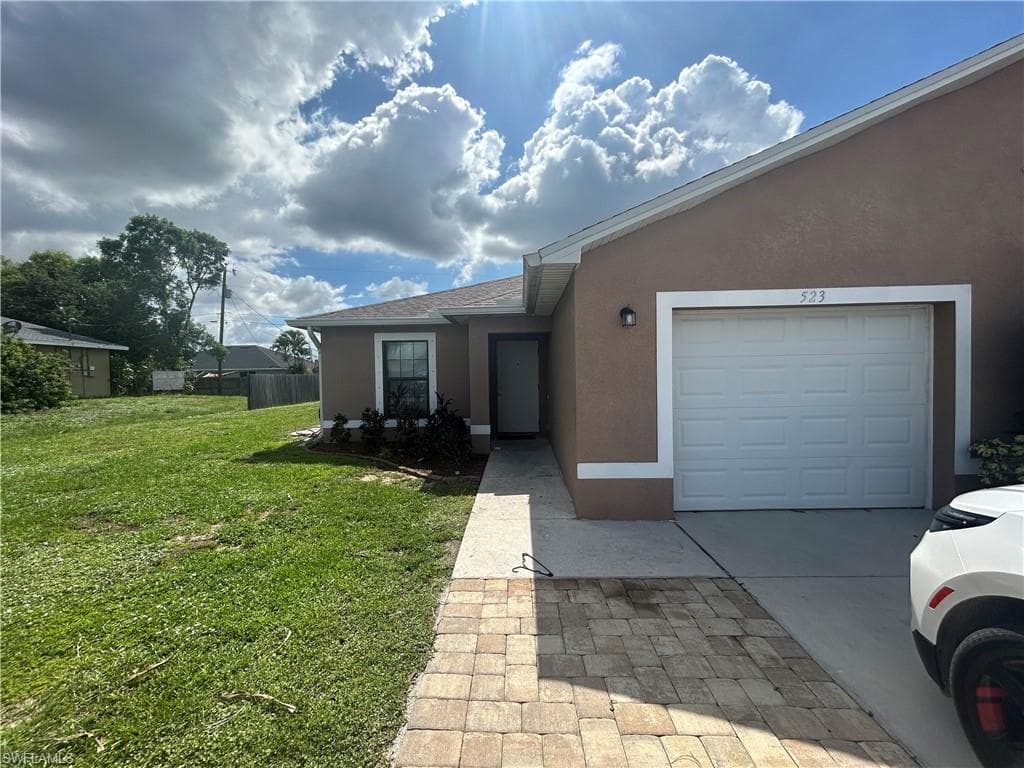 527 SE 6th PL 523 CAPE CORAL, FL 33990