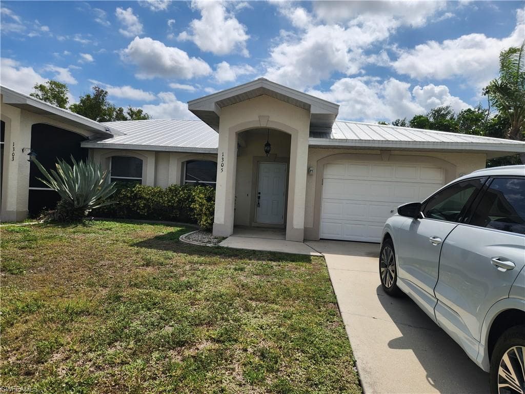 1305 SE 8th AVE CAPE CORAL, FL 33990