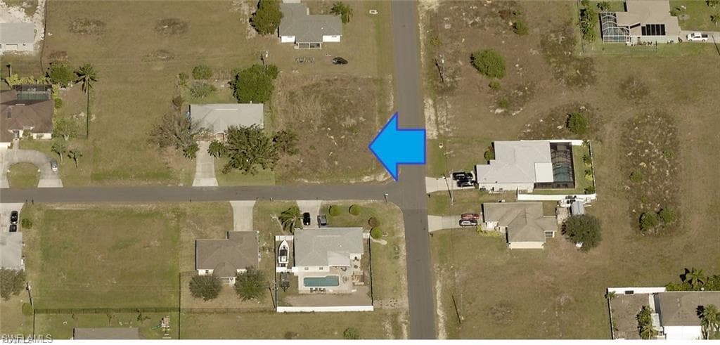 205 NW 4th TER CAPE CORAL, FL 33993