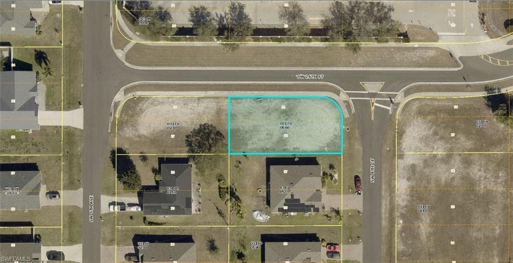 2606 SW 8th CT CAPE CORAL, FL 33914