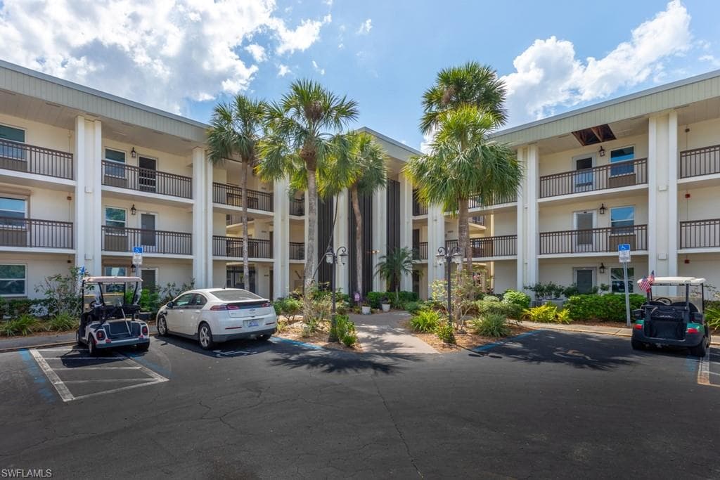 1740 Pine Valley DR 110 FORT MYERS, FL 33907