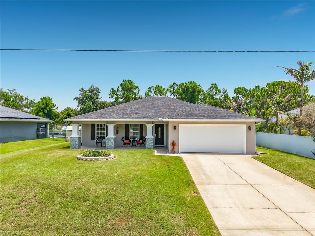 2610 53rd ST W LEHIGH ACRES, FL 33971
